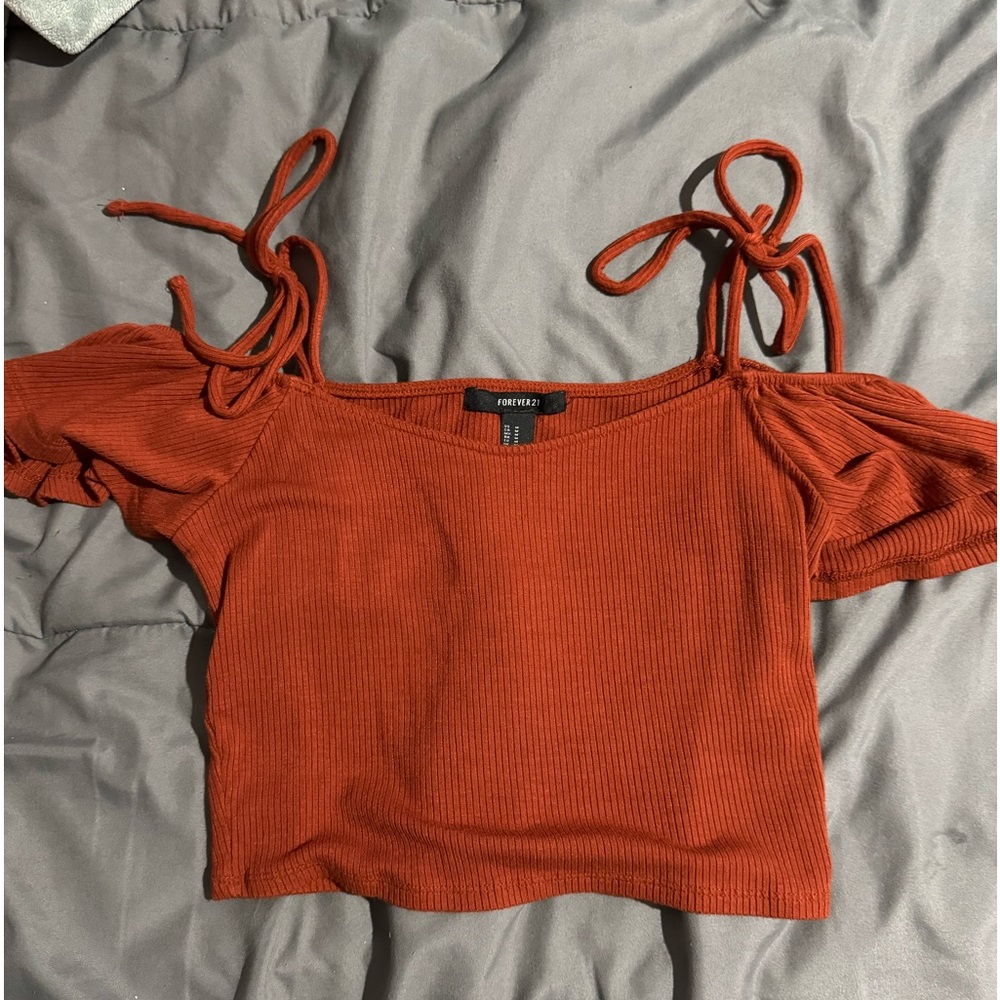 Copper color Off shoulder Forever 21 Size M crop top!